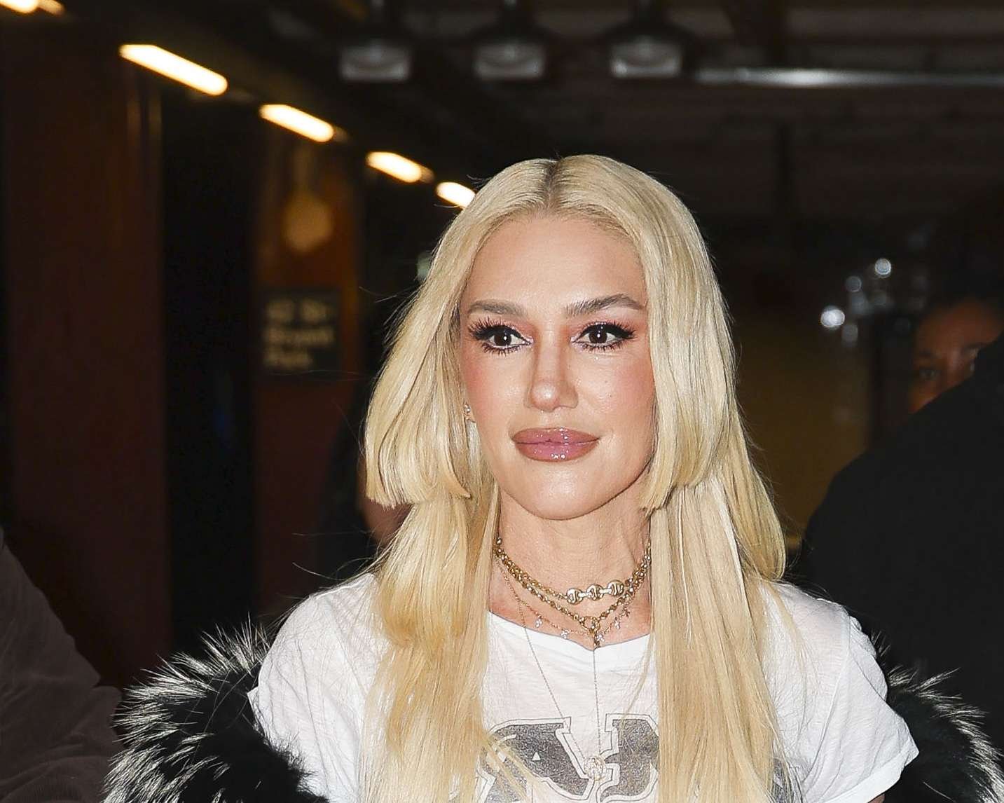Gwen Stefani with angstrom unit jellyfish haircut