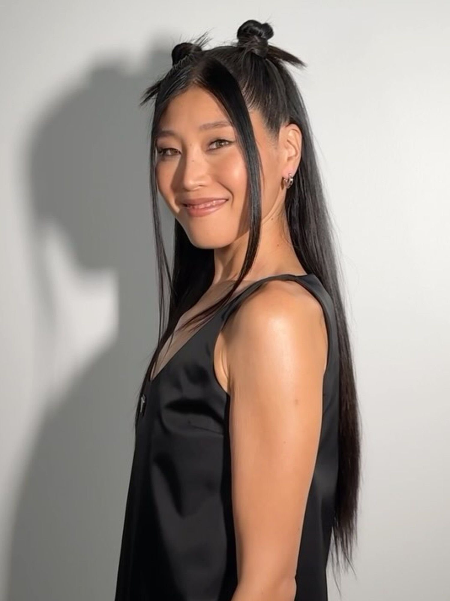 Half-Up space bottom - InStyle bobby Pin hair style