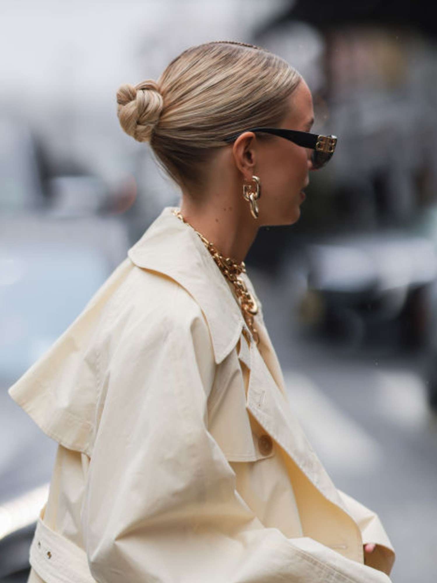 The slick bun - InStyle Bobby pin Hairstyles