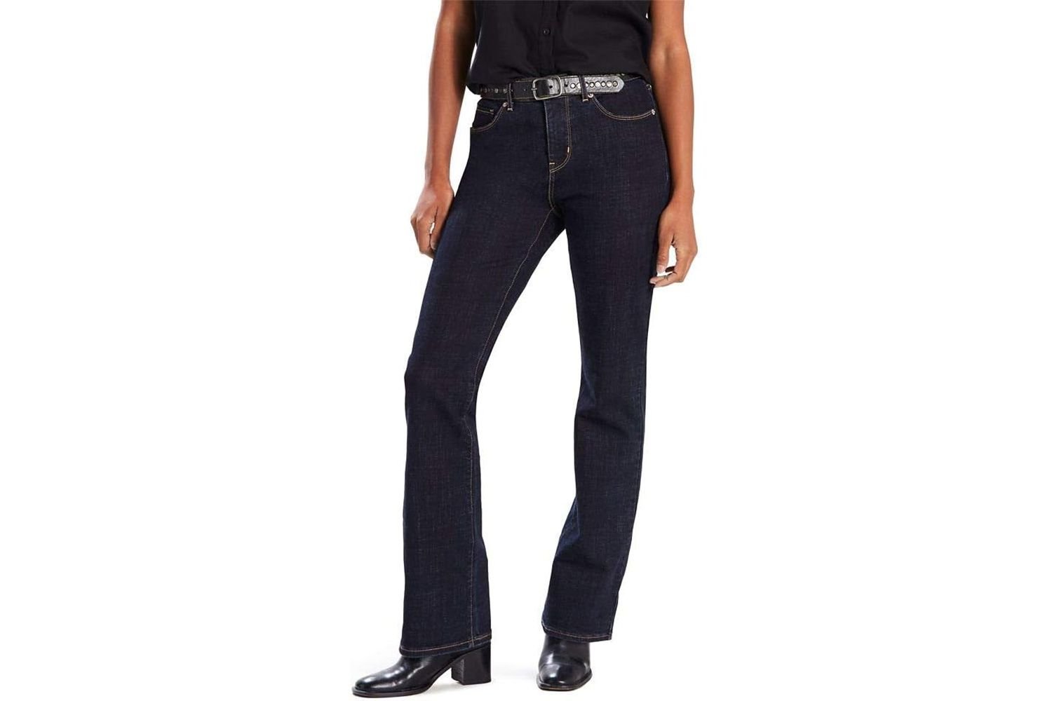 Amazon levis Women's Classic Bootcut Jeans